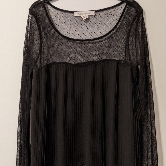 Top - Picture 2 of 3